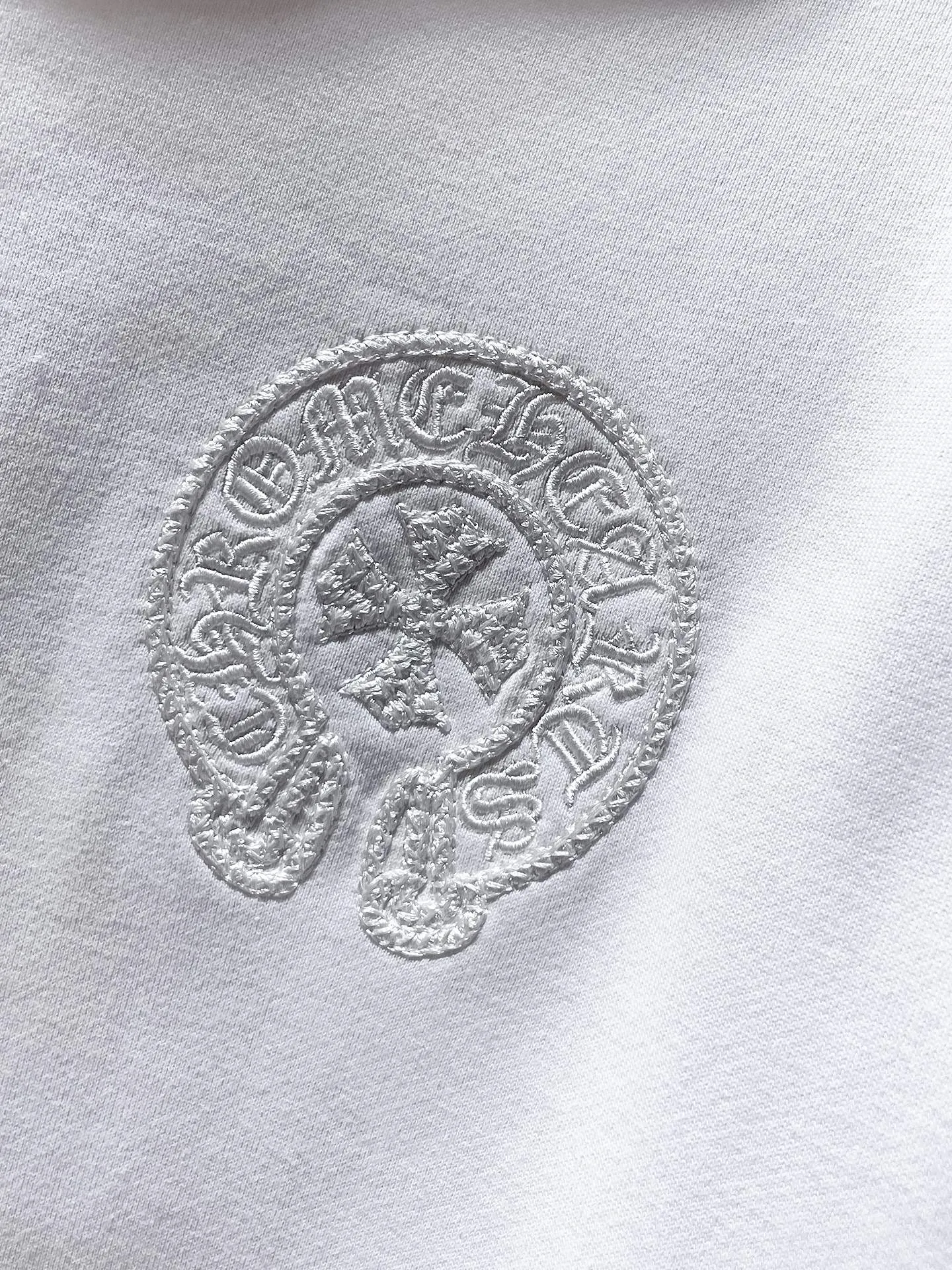 P270 Chrome Hearts Autumn and Winter 2025 Counter Synchronization Horseshoe Sanskrit Cross Hollow Embroidery Special Craftsmanship Hooded Sweatshirt Vacuum Embroidery Method! Heavy embroidery! ! ! Tens of thousands of needles! ! Improved customized version of 1:1 high-gram weight high-quality fabric Recommended color: white black code number: S, M, L, XL